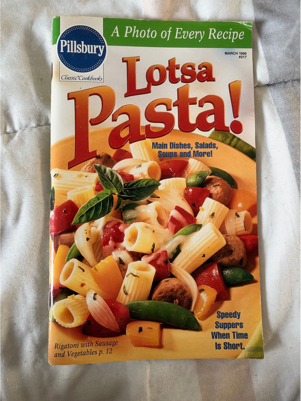 Pillsbury Lotsa Pasta Cookbook March 1989 Edition